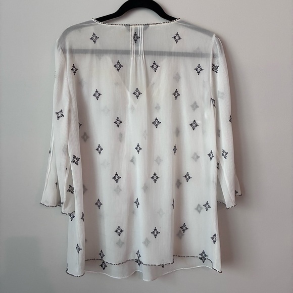 White House Black Market White and Black Women's Top 3/4 sleeve boho - Picture 14 of 14
